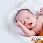 Singhiozzi nei neonati: come farlo passare, quando preoccuparsi