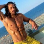 Grave lutto per Can Yaman, l’attore lascia l’Italia e ritorna a Istanbul