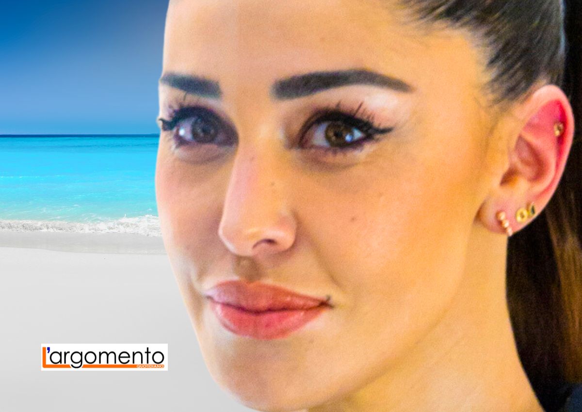 Belen con Elio in vacanza: mamma Veronica Cozzani pubblica la foto