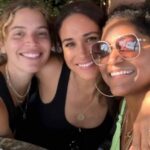 Meghan Markle e quella foto con le amiche, ma senza anello…