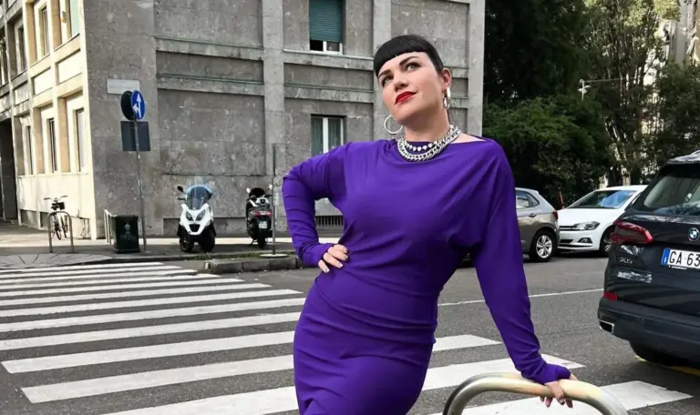 Annie Mazzola, chi è la nuova conduttrice del GFparty: età, carriera, compagno e curiosità
