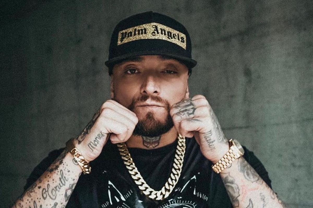 Gué Pequeno, insulti contro gli “influnienter” alla Mostra del cinema di Venezia