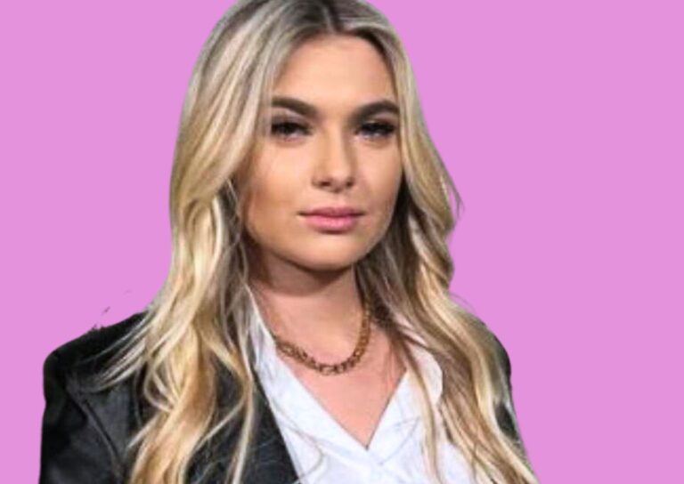 Chanel Totti e Cristian Babalus in vacanza su uno yacht, gli haters: “Hai 16 anni, vai a scuola”