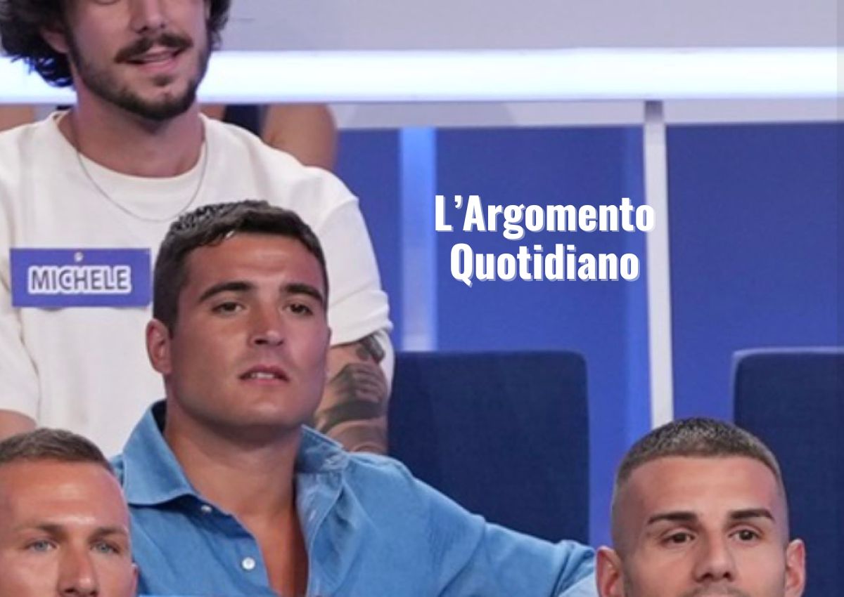 Chi è Carlo, il misterioso corteggiatore di Manuela in "Uomini e Donne"?