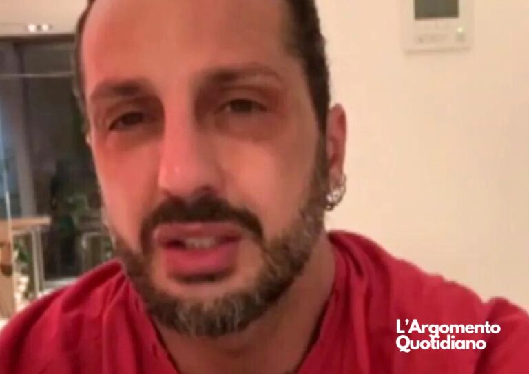 Carlos Corona, ecco di quale malattia genetica soffre il figlio di Fabrizio Corona e Nina Moric