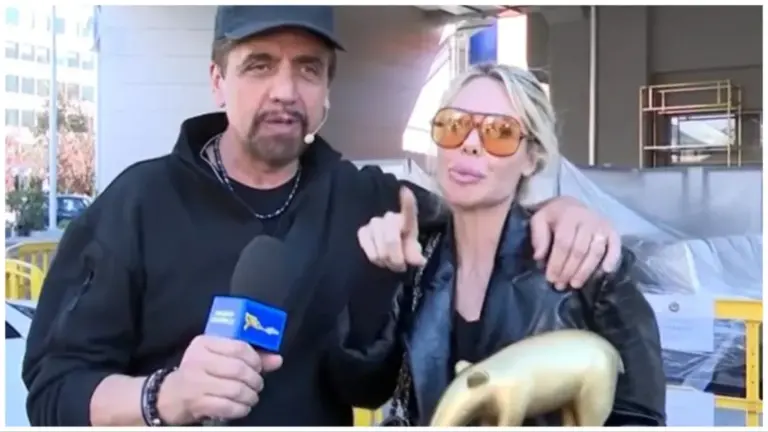 Ilary Blasi riceve il Tapiro d'Oro, stoccata a Francesco Totti: "Sicuro che era per me?"