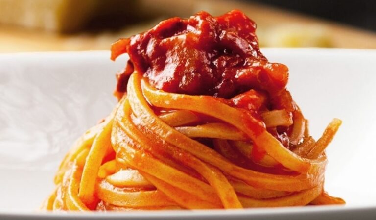Amatriciana: ecco la ricetta tradizionale e il procedimento nel dettaglio