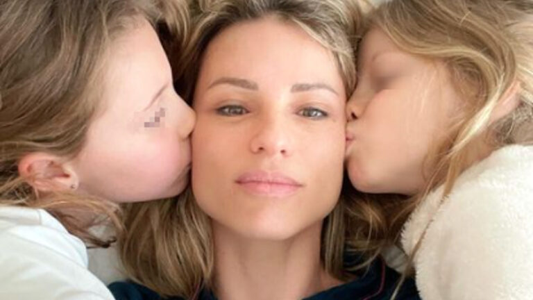 Michelle Hunziker emozionatissima per il primo giorno di scuola delle figlie
