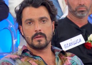 Uomini e Donne, Gero Natale chiude con Angelica: “Non mi sei mai piaciuta, qui non c’è nessuna alla mia altezza”