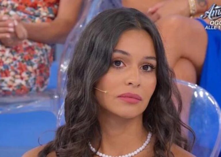 Anticipazioni Uomini e Donne oggi: Beatriz si elimina, Brando non la rincorre ed esce con Raffaella