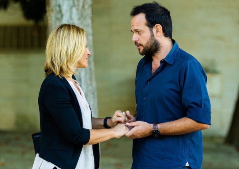 Un Posto al Sole, anticipazioni 16 ottobre 2023: Silvia e Giancarlo in crisi