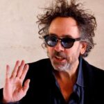 Chi è Tim Burton: biografia, età, film, figli e moglie del regista outsider