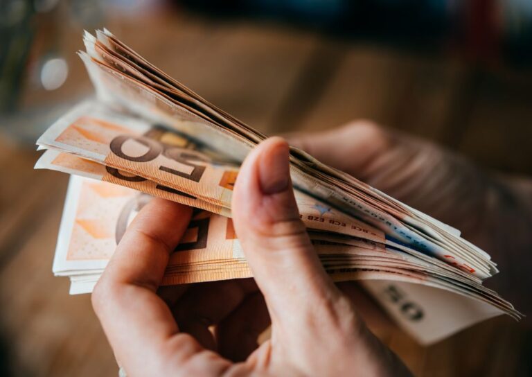 Assegno Unico INPS, lo stato ha erogato 11,9 miliardi: quanto sarà l’importo