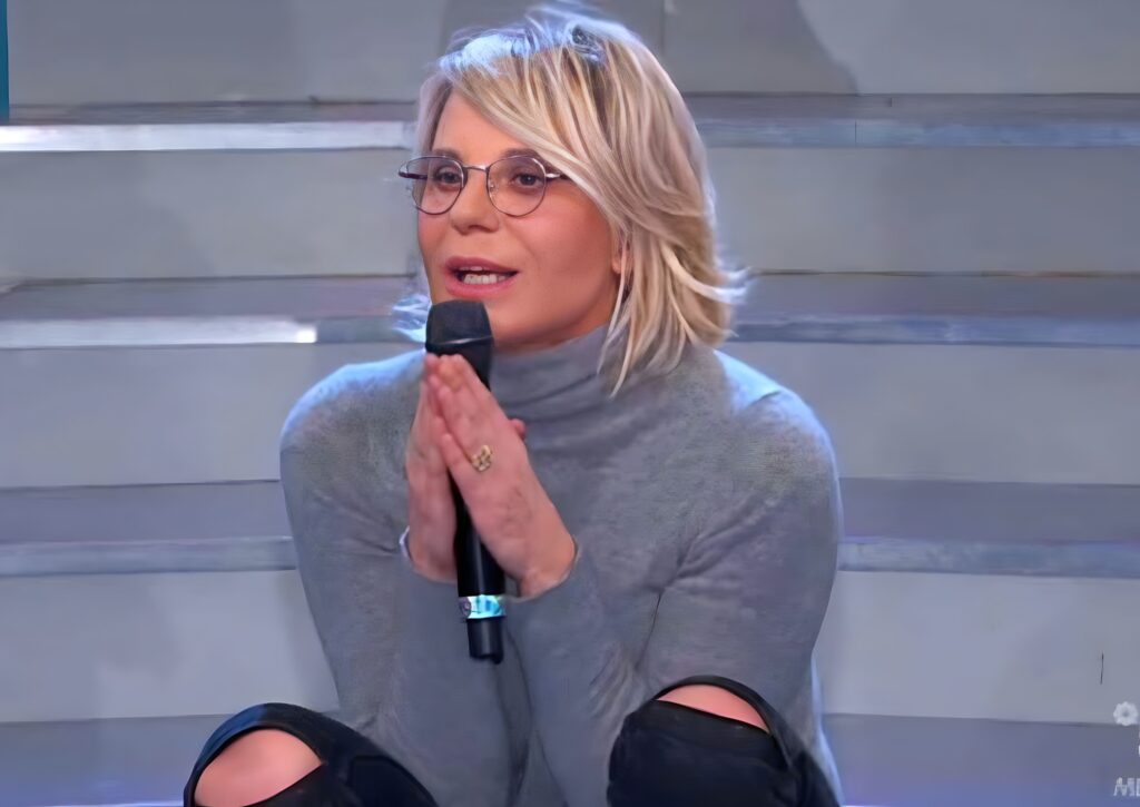 Uomini e Donne: Maria De Filippi furiosa con Gemma Galgani: "Tu sapevi che Maurizio ti usava"