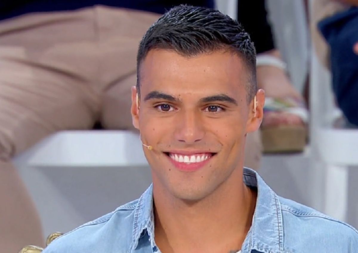 Uomini e Donne anticipazioni: Maurizio non vuole più vedere Gemma, Cristian bacia Valeria e Valentina, Beatriz eliminata