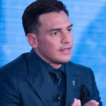 Alessandro Basciano replica in lacrime: “Sto male, ho perso 9 chili”