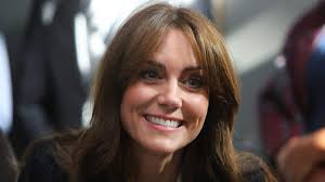 Famiglia reale inglese, il piccolo George si lamenta sempre con Kate Middleton: ecco il motivo
