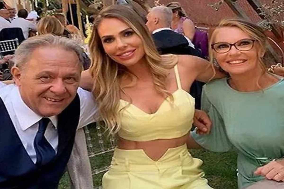 Chi sono i genitori di Ilary Blasi? Tutto su mamma Daniela e papà Roberto