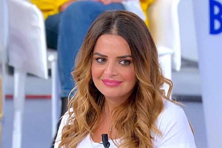 Uomini e Donne anticipazioni della settimana dal 27 novembre: Roberta bacia Marco Antonio, Manuela sbotta