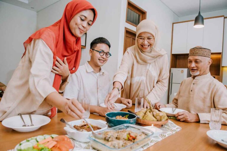 Quando inizia il Ramadan 2024: date e calendario, quando comincia, origini, cos’è