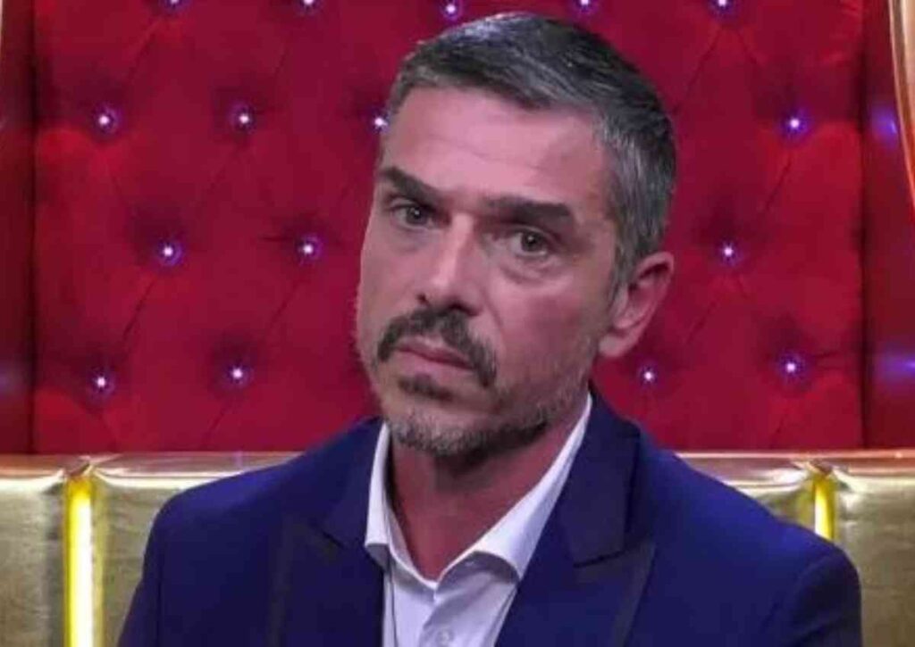 Grande Fratello, Alfonso Signorini dice la sua su Varrese: "Vi dico io chi è Massimiliano" | Bufera sui social