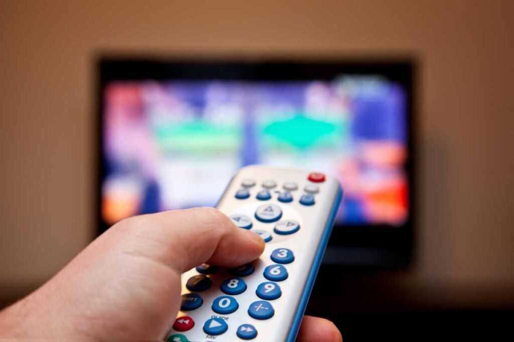 Ascolti TV ieri sera 7 dicembre 2023, dati auditel: Rai, Mediaset, tutti i canali