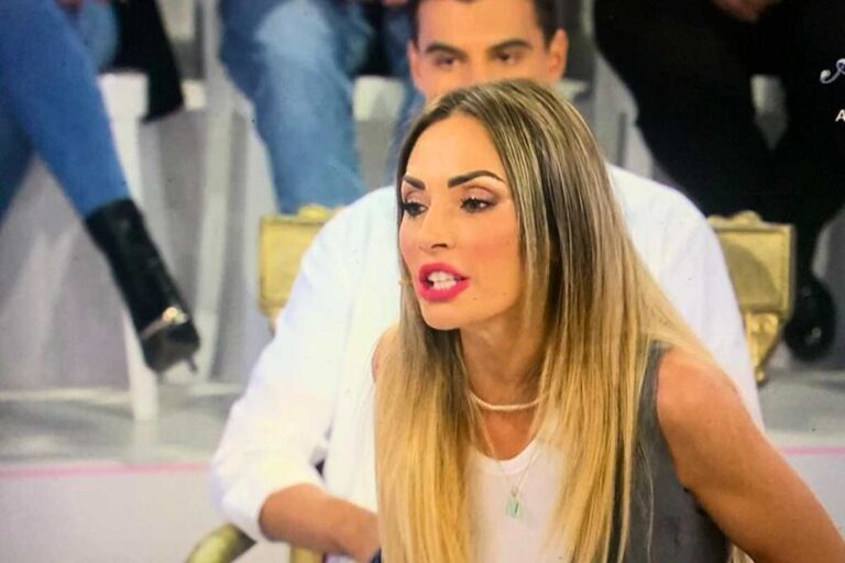 Uomini e Donne, confronto tra Alessandro e Ida Platano: bufera in studio dopo il suo ritorno