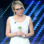 Torna ad Amici da Professore: “Fissiamo il colloquio?” | Maria De Filippi stravede per lui
