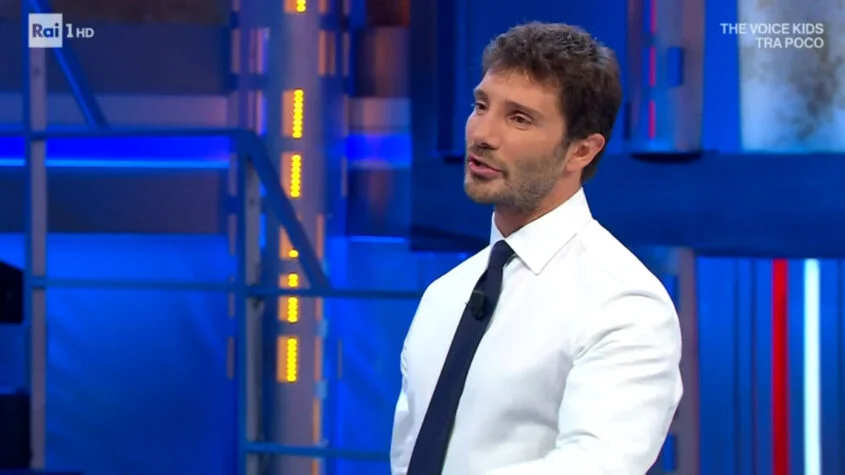Affari tuoi la puntata dell’8 giugno, 22.000 euro e una scelta che divide: avresti fatto lo stesso?