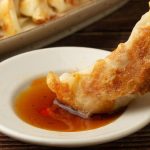 Gyoza fatti in casa: come cuocerli con la piastra per waffle
