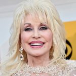 Pollo al forno di Dolly Parton: la ricetta con 5 ingredienti e cracker Ritz
